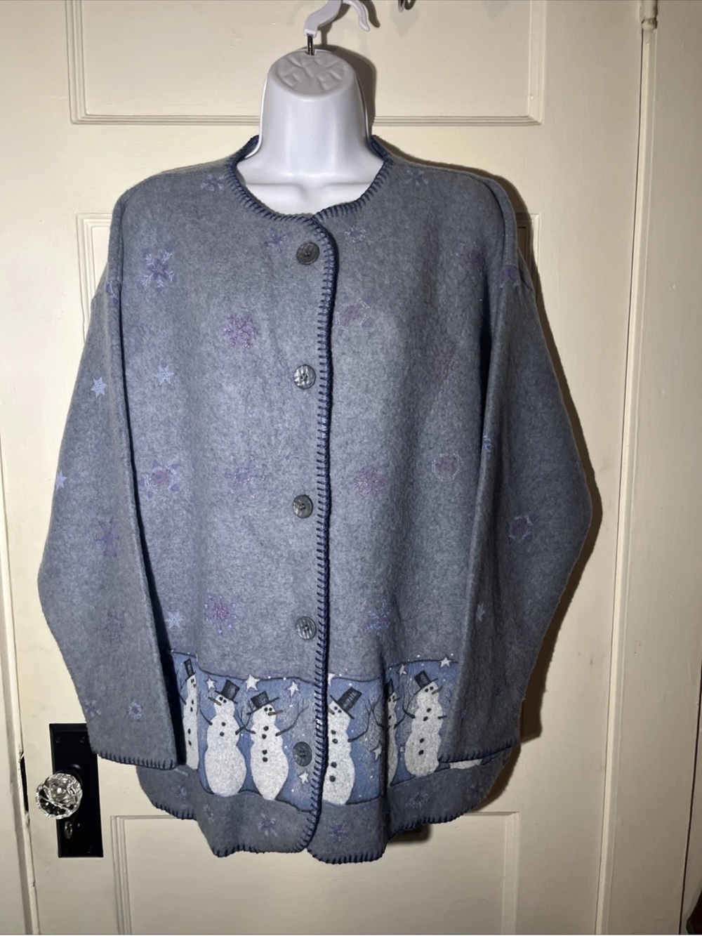 Women’s Cardigan Sweater Size XL Artisans Button Up Fleece Snowman